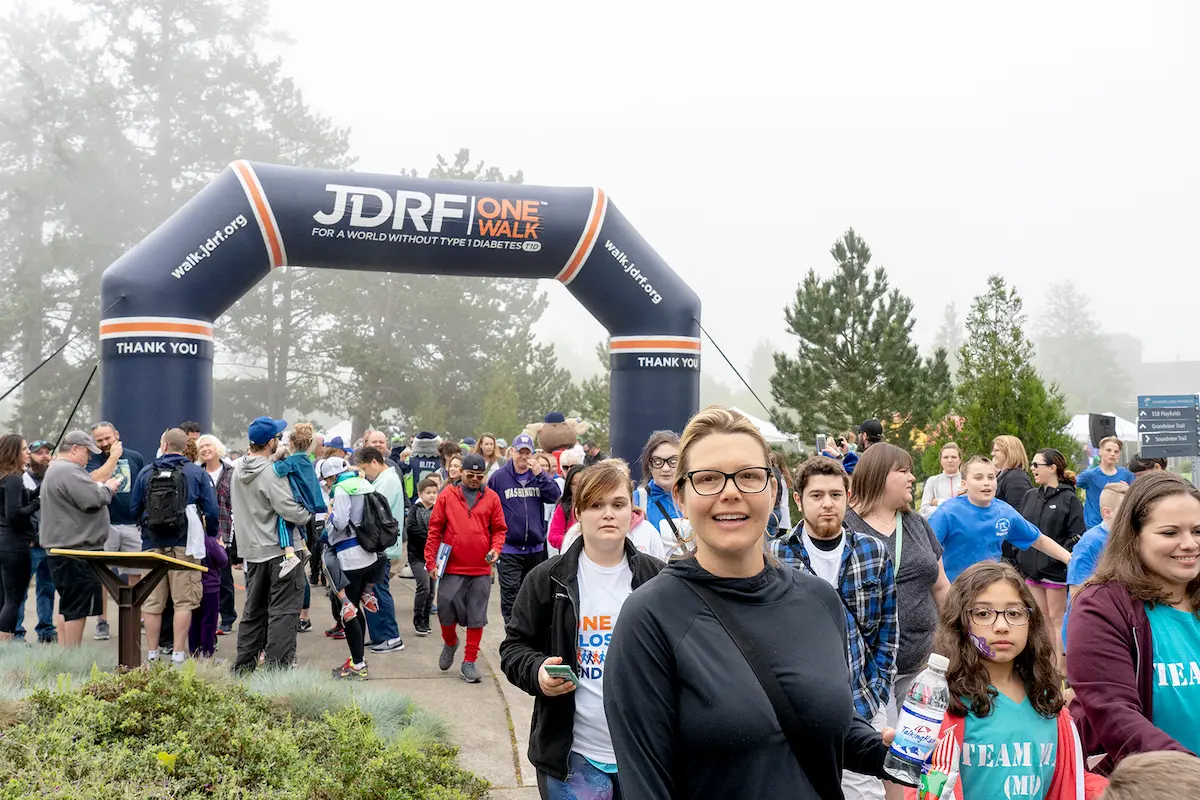 Event photography crowd at walk event by Zolar Studio
